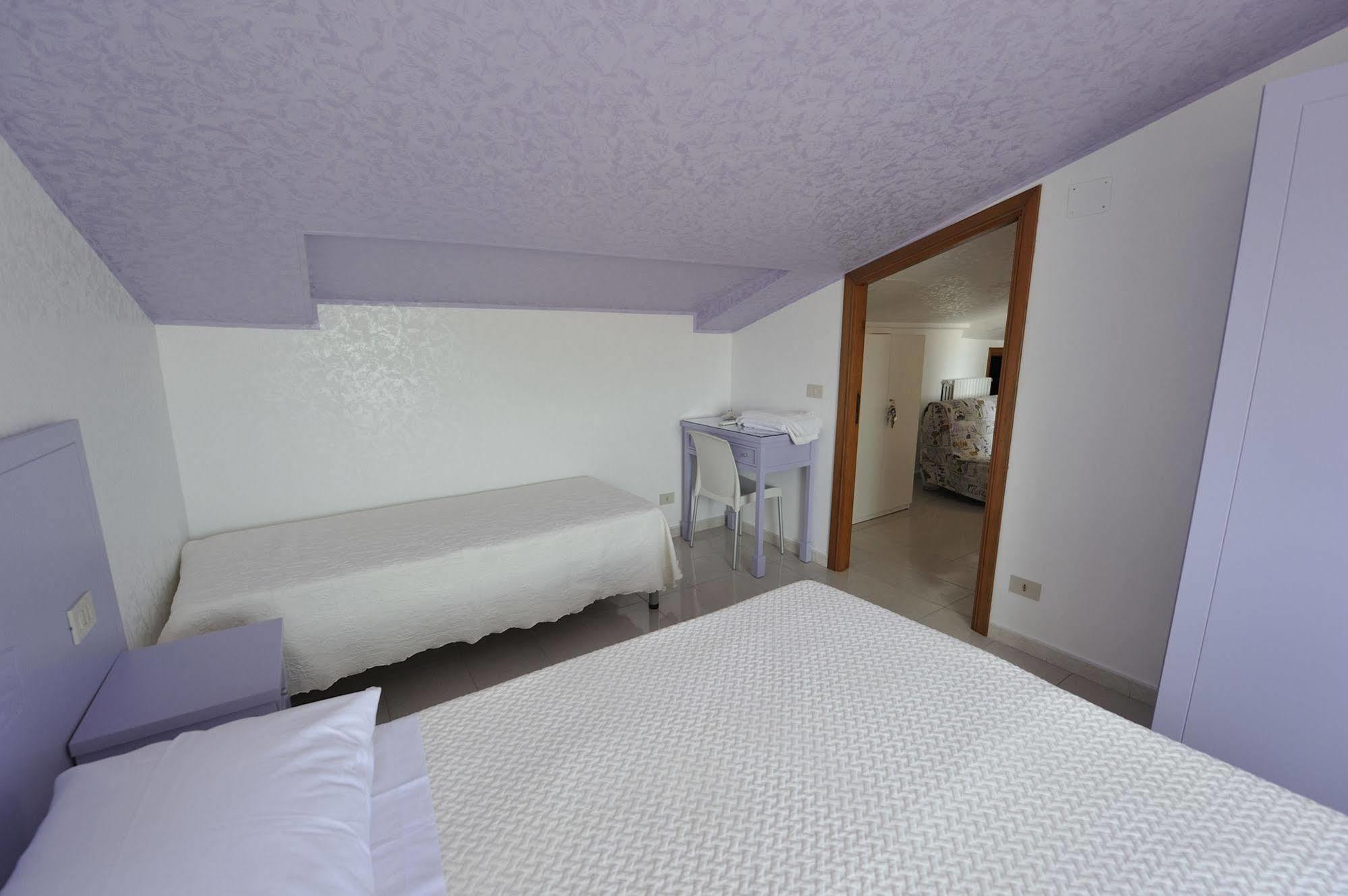 カンポマリーノ La Casa Del Nonno Bed & Breakfast エクステリア 写真