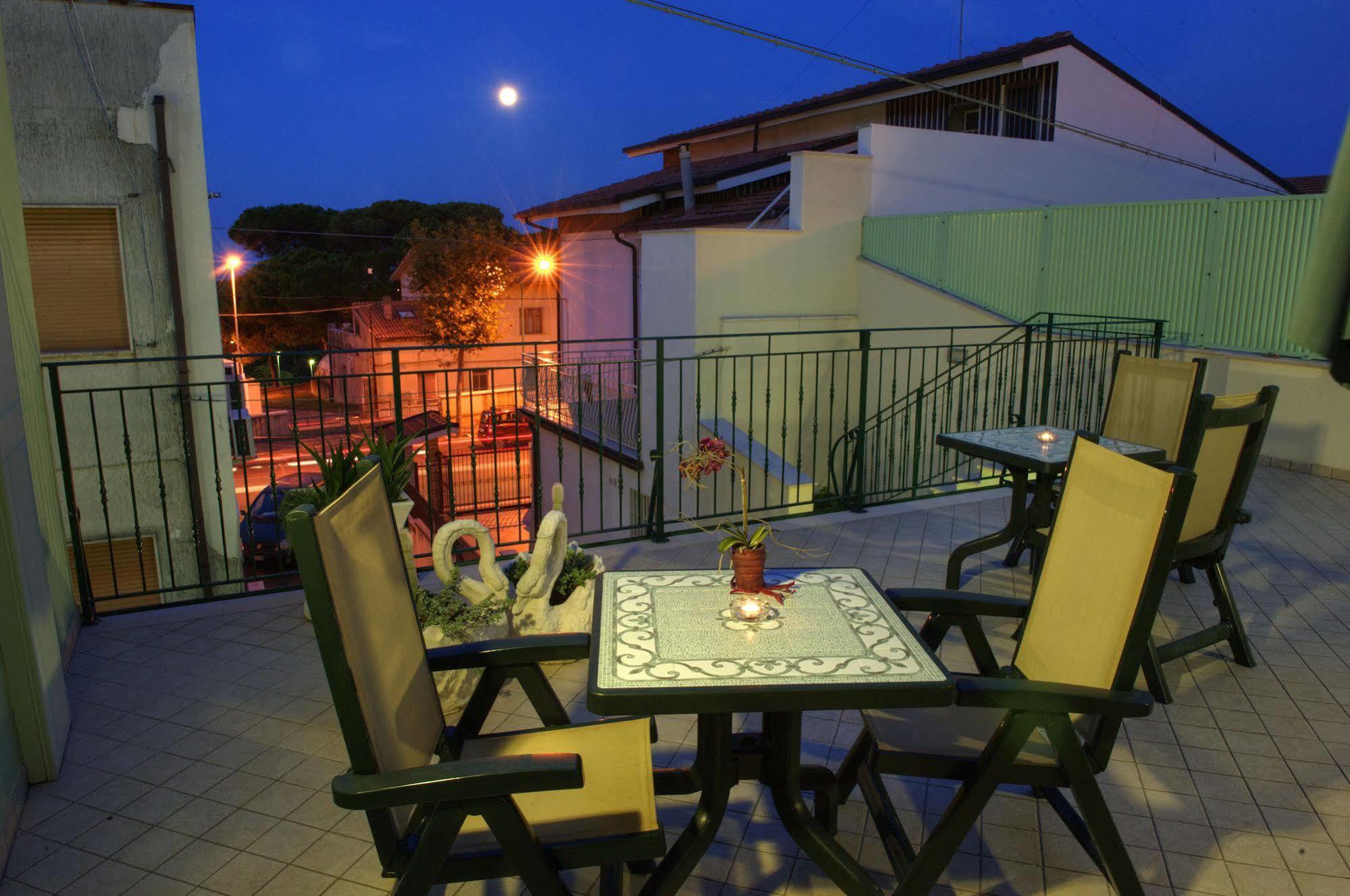 カンポマリーノ La Casa Del Nonno Bed & Breakfast エクステリア 写真